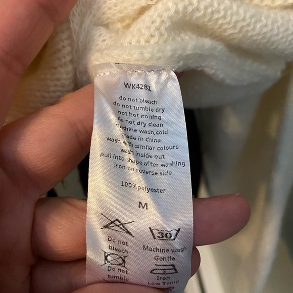 Grace Knitted Pullover Ivory Medium NWT - Picture 7 of 15